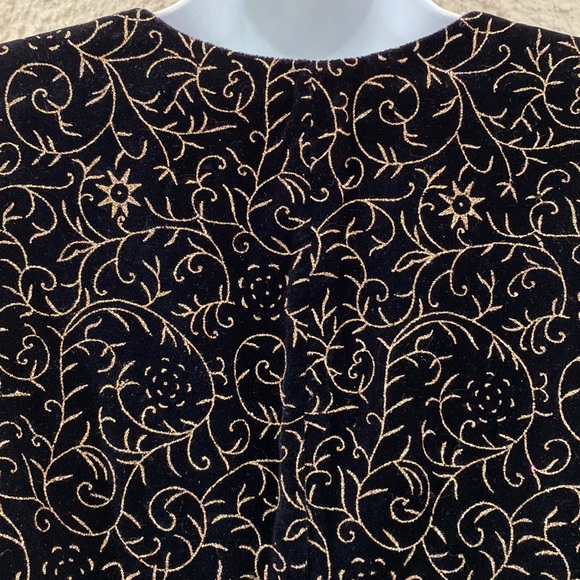 No Tags Glitter Pattern Velvet Vest - Picture 4 of 8